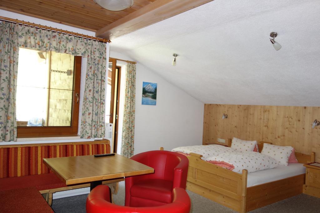 Ferienhaus Inge Sankt Leonhard im Pitztal Exterior photo